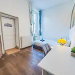 Delille Magnifique T2 En Plein Centre