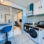 Delille Magnifique T2 En Plein Centre