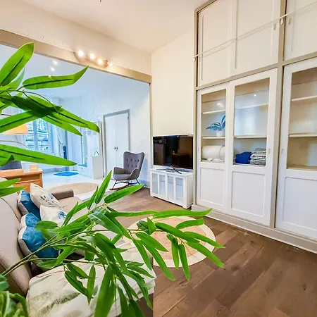 Delille Magnifique T2 En Plein Centre Apartment *